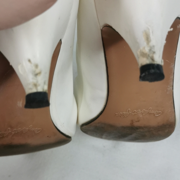 Ashley Taylor high heels - Picture 5 of 5